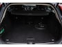 Volvo V60 2.0 T8 Recharge AWD R-Design , Trekhaak, Cruise control, Achterstoelen verwarmd,