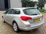Opel Astra Sports Tourer 1.4 Turbo Sport Dealer onderhouden Airco elek ramen cruis control navigatie cv op afst
