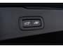 Volvo V60 2.0 T6 Plug-in Hybrid AWD Plus Dark | PHEV Long Range | Trekhaak | Sportstoelen | Harman Kardon Audio | 360 Graden Camera | Stoelverwarming voor en achter | Keyless Entry | Elektrische Achterklep | Elektrisch Verstelbare Voorstoelen | Cruise Control Adaptief | BLIS | Google Navigatie | Apple Carplay | Android Auto