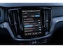 Volvo V60 2.0 T6 Plug-in Hybrid AWD Plus Dark | PHEV Long Range | Trekhaak | Sportstoelen | Harman Kardon Audio | 360 Graden Camera | Stoelverwarming voor en achter | Keyless Entry | Elektrische Achterklep | Elektrisch Verstelbare Voorstoelen | Cruise Control Adaptief | BLIS | Google Navigatie | Apple Carplay | Android Auto