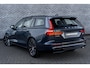 Volvo V60 2.0 T6 Plug-in Hybrid AWD Plus Dark | PHEV Long Range | Trekhaak | Sportstoelen | Harman Kardon Audio | 360 Graden Camera | Stoelverwarming voor en achter | Keyless Entry | Elektrische Achterklep | Elektrisch Verstelbare Voorstoelen | Cruise Control Adaptief | BLIS | Google Navigatie | Apple Carplay | Android Auto