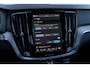 Volvo V60 2.0 T6 Plug-in Hybrid AWD Plus Dark | PHEV Long Range | Trekhaak | Sportstoelen | Harman Kardon Audio | 360 Graden Camera | Stoelverwarming voor en achter | Keyless Entry | Elektrische Achterklep | Elektrisch Verstelbare Voorstoelen | Cruise Control Adaptief | BLIS | Google Navigatie | Apple Carplay | Android Auto