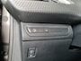 Peugeot 2008 1.2 130 pk PureTech Blue Lease Executive Stoelverwarming/Carplay/Leder/Panoramadak/Cruise