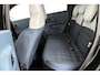 Fiat Grande Panda La Prima 11 kW 44 kWh Stuur-Stoelverwarming Camera Apple CarPlay