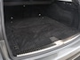 Mercedes-Benz E-klasse Estate 200 d | Half Leder | Trekhaak | Camera | Adaptive cruise | Sfeerverlichting | Park assist | Navigatie | Full LED |