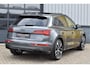 Audi Q5 50 TFSI e S-Line 299 Pk Competition Pano Lucht Carbon Keyless Trekhaak Oled Matrix 21 Inch