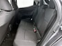 Toyota Yaris 1.5 Hybrid 115 Dynamic Comfort Pack | BTW Voertuig | Dodehoek detectie | Stoel+stuurverwarming | Parkeersensoren voor+achter | Draadloze telefoonlader | Navigatie | Apple CarPlay/Android Auto | Cruise Control Adaptive |