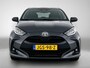 Toyota Yaris 1.5 Hybrid 115 Dynamic Comfort Pack | BTW Voertuig | Dodehoek detectie | Stoel+stuurverwarming | Parkeersensoren voor+achter | Draadloze telefoonlader | Navigatie | Apple CarPlay/Android Auto | Cruise Control Adaptive |