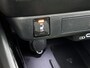 Toyota Yaris 1.5 Hybrid 115 Dynamic Comfort Pack | BTW Voertuig | Dodehoek detectie | Stoel+stuurverwarming | Parkeersensoren voor+achter | Draadloze telefoonlader | Navigatie | Apple CarPlay/Android Auto | Cruise Control Adaptive |