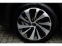 BYD Seal U 1.5 DM-i FWD Comfort | PHEV | 120KM | PANO | HUD | 360° Camera | BYD SEAL U 1.5 DM-i PHEV Comfort met 218 PK, Plug-in hybride 120km actieradius, Panoramadak, Head-Up Display, 360° camera, adaptieve cruise control, stoelverwarming en stoelventilatie