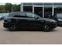 Porsche Cayenne 3.0 E-Hybrid / Trekhaak / Panoramadak / 360Camera / Softclose / 21'' / Luchtvering / Keyless / CarPlay / Sportchrono / Bose / Stoelverwarming / DAB / Cruise Control