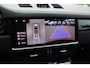 Porsche Cayenne 3.0 E-Hybrid / Trekhaak / Panoramadak / 360Camera / Softclose / 21'' / Luchtvering / Keyless / CarPlay / Sportchrono / Bose / Stoelverwarming / DAB / Cruise Control