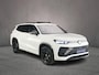 Volkswagen Tayron 1.5 eHybrid R-Line Edition 272pk DSG Automaat, Trekhaak, Lederen bekleding, Panoramadak, Stoelverwarming, Stuurverwarming, Harman Kardon, Adaptive cruise control, 360 camera, Parkeersensoren, Navigatie, App-connect
