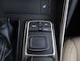 Lexus IS 300h Luxury Line | Schuif/Kantel Dak | Lederen bekleding | Stoelverwarming | Elektrisch verstelbare voorstoelen | Navigatie | Cruise Control Adaptive | Achteruitrijcamera | Climate Control |
