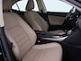 Lexus IS 300h Luxury Line | Schuif/Kantel Dak | Lederen bekleding | Stoelverwarming | Elektrisch verstelbare voorstoelen | Navigatie | Cruise Control Adaptive | Achteruitrijcamera | Climate Control |