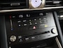 Lexus IS 300h Luxury Line | Schuif/Kantel Dak | Lederen bekleding | Stoelverwarming | Elektrisch verstelbare voorstoelen | Navigatie | Cruise Control Adaptive | Achteruitrijcamera | Climate Control |