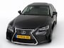 Lexus IS 300h Luxury Line | Schuif/Kantel Dak | Lederen bekleding | Stoelverwarming | Elektrisch verstelbare voorstoelen | Navigatie | Cruise Control Adaptive | Achteruitrijcamera | Climate Control |