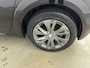 Peugeot e-208 136 pk 50 kWH EV Allure Pack | ACCU 93% | Navigatie | Camera | Carplay | Achter Ramen Getint |