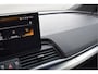 Audi Q5 55 TFSI e S-Line 367 Pk Quantum Grey Exclusive Pano Luchtvering ACC Sfeer 20 Inch