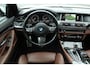 BMW 5-Serie 528i Softclose HUD Pano Memory Keyless Schermen achter