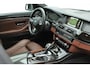 BMW 5-Serie 528i Softclose HUD Pano Memory Keyless Schermen achter