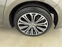 Toyota Corolla 1.8 Hybrid Style | Parkeersensoren V+A | Stuur-Stoelverwarming | Blindspot |