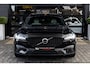 Volvo V90 B4 Ultimate Dark, ACC, Trekhaak, 1e eigenaar, Stuurverwarming!