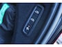 Volvo XC90 2.0 T8 Plug-in hybrid AWD Ultra Dark | Luchtvering | Premium audio by Bowers & Wilkins | Gelamineerde zijruiten | Trekhaak, inklapbaar | Geventileerde voorstoelen | Panoramisch schuif-/kanteldak | Verwarmbare voorstoelen + stuurwiel | Verwarmbare achterbank | Massagefunctie voorstoelen | Rondom zichtcamera | 21 inch Lichtmetalen velgen | Alarmklasse 3
