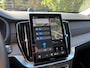 Volvo XC90 2.0 T8 Plug-in hybrid AWD Ultra Dark | Luchtvering | Premium audio by Bowers & Wilkins | Gelamineerde zijruiten | Trekhaak, inklapbaar | Geventileerde voorstoelen | Panoramisch schuif-/kanteldak | Verwarmbare voorstoelen + stuurwiel | Verwarmbare achterbank | Massagefunctie voorstoelen | Rondom zichtcamera | 21 inch Lichtmetalen velgen | Alarmklasse 3