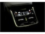 Volvo XC90 2.0 T8 AWD 335kW/456pk Aut8 Recharge Ultra Bright 7P LUCHTVERING + HARMAN/KARDON + MASSAGE + ALCANTARA HEMEL + ADAPT.CRUISE + PANORAMADAK + HEAD-UP + STOELVERWARMIN V&A + STUURVERWARMING + LEDEREN DASHBOARD + 360 CAMERA + STOELVENTILATIE + 21" LM-VELGEN!!