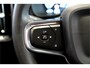 Volvo XC40 1.5 T5 Plug-in Hybrid 193kW/262pk DCT7 Ultimate Bright FACELIFT! PANORAMADAK + HARMAN/KARDON + ADAPT.CRUISE + PILOT ASSIST + NAVI SENSUS + BLIS + LANE ASSIST + EL.STOELEN + STOEL-&STUURVERWARMING + CAMERA + KEYLESS + PARKSENSOREN V&A + 19” LM-VELGEN!!