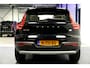 Volvo XC40 1.5 T5 Plug-in Hybrid 193kW/262pk DCT7 Ultimate Bright FACELIFT! PANORAMADAK + HARMAN/KARDON + ADAPT.CRUISE + PILOT ASSIST + NAVI SENSUS + BLIS + LANE ASSIST + EL.STOELEN + STOEL-&STUURVERWARMING + CAMERA + KEYLESS + PARKSENSOREN V&A + 19” LM-VELGEN!!