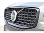 Volvo V60 T8 455PK Plug-in hybrid AWD Plus Dark Adaptive Cruise Control / 360 Camera / Harman Kardon / Head-up display / Panorama schuifdak / Stoel- en stuurverwarming / Stoelverwarming achter / Trekhaak elektrisch wegklapbaar / Elektrische stoelen met geheugen