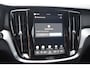 Volvo V60 T8 455PK Plug-in hybrid AWD Plus Dark Adaptive Cruise Control / 360 Camera / Harman Kardon / Head-up display / Panorama schuifdak / Stoel- en stuurverwarming / Stoelverwarming achter / Trekhaak elektrisch wegklapbaar / Elektrische stoelen met geheugen