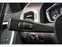 Volvo V60 2.0 T4 R-Design | Camera | Schuif/kanteldak | Leder | Navigatie | Trekhaak | Cruise | Stoelverwarming |