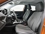 Peugeot e-2008 136pk EV Allure Pack 50 kWh Automaat | 1ste Eigenaar | Navigatie | Stoelverwarming | Climate Control | Cruise Control | Camera | 17"LMV | LED | Apple Carplay/Android Auto |