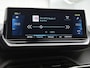 Peugeot e-2008 136pk EV Allure Pack 50 kWh Automaat | 1ste Eigenaar | Navigatie | Stoelverwarming | Climate Control | Cruise Control | Camera | 17"LMV | LED | Apple Carplay/Android Auto |