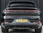 Porsche Cayenne Coupé 3.0 E-Hybrid Black Edition | Sport Chrono | Panoramadak | Bose | HUD | 360 Camera | Stoelventilatie | 18 Wegs Memory | Luchtvering | Soft Close | Ambiance Interieur | Adaptive Cruise | Stuurverwarming | Passagiers Display |