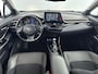 Toyota C-HR / C-HR+ 1.8 HYBRID EXECUTIVE | TREKHAAK | 18'' LM VELGEN | CAMERA | CRUISE ADAPT. | CLIMA | LEDER/SUEDE | NAVI  | VERWARMDE VOORSTOELEN | HYBRID | AUTOMAAT |