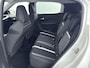 Opel Frontera 1.2 TURBO HYBRID GS | TWO TONE | CLIMA | CAMERA | CRUISE | NAVI | DODEHOEKSPIEGELS | STUUR- & STOELVERWARMING | APPLE CARPLAY & ANDROID AUTO | 17'' LM VELGEN | HYBRID | AUTOMAAT | LAGE KMSTAND |