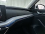 Skoda Octavia Combi 1.0 e-TSI DSG Business Edition Plus Leder-Alcantara Sfeerverlichting Navigatie Parkeersensoren