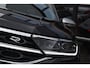 Volkswagen T-Roc 2.0 TSI 4Motion R Pano Akra Lane Camera ACC Trekhaak