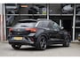 Volkswagen T-Roc 2.0 TSI 4Motion R Pano Akra Lane Camera ACC Trekhaak