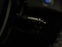 Toyota Yaris 1.5 Hybrid Bi-Tone - ORIGINEEL NEDERLANDSE AUTO - AFKOMSTIG VAN 1E EIGENAAR - CLIMATE CONTROL - BOTS EN LIJNWAARSCHUWING - CAMERA - CRUISE CONTROL - REGENSENSOR - ARMSTEUN VOOR - BLUETOOTH - LICHT METALEN VELGEN