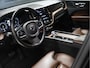 Volvo XC60 2.0 B4 Inscription [SCHUIFKANTELDAK, APPLECARPLAY, ANDROID, STOELVERWARMING, CRUISE CONTROL, STUURVERWARMING, HARMAN/KARDON AUDIO, MEMORY SEATS, HEAD UP DISPLAY, DIGITAL DASH, 360 CAMERA, ELEKTRISCHE ACHTERKLEP