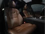 Volvo XC60 2.0 B4 Inscription [SCHUIFKANTELDAK, APPLECARPLAY, ANDROID, STOELVERWARMING, CRUISE CONTROL, STUURVERWARMING, HARMAN/KARDON AUDIO, MEMORY SEATS, HEAD UP DISPLAY, DIGITAL DASH, 360 CAMERA, ELEKTRISCHE ACHTERKLEP