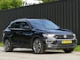 Volkswagen T-Roc 1.5 TSI Sport Business R | digitaal dashboard | Apple Carplay/Android auto | trekhaak