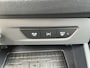 Ford Transit Courier E-Transit Limited 44 kWh 136 pk | DEMO | Adaptive cruise control | Achteruitrij camera | Verdiepte tussenwand | Trekhaak | Navigatie | Direct leverbaar!