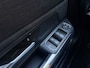 Mercedes-Benz B-klasse 200 Business Solution AMG | stoelverwarming | 18 inch velgen | panoramadak | burmester-geluidssysteem |