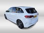 Mercedes-Benz B-klasse 200 Business Solution AMG | stoelverwarming | 18 inch velgen | panoramadak | burmester-geluidssysteem |